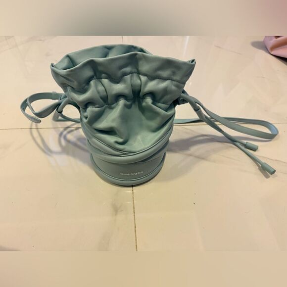 Alexander McQueen bucket bag #14 - Picture 9 of 13